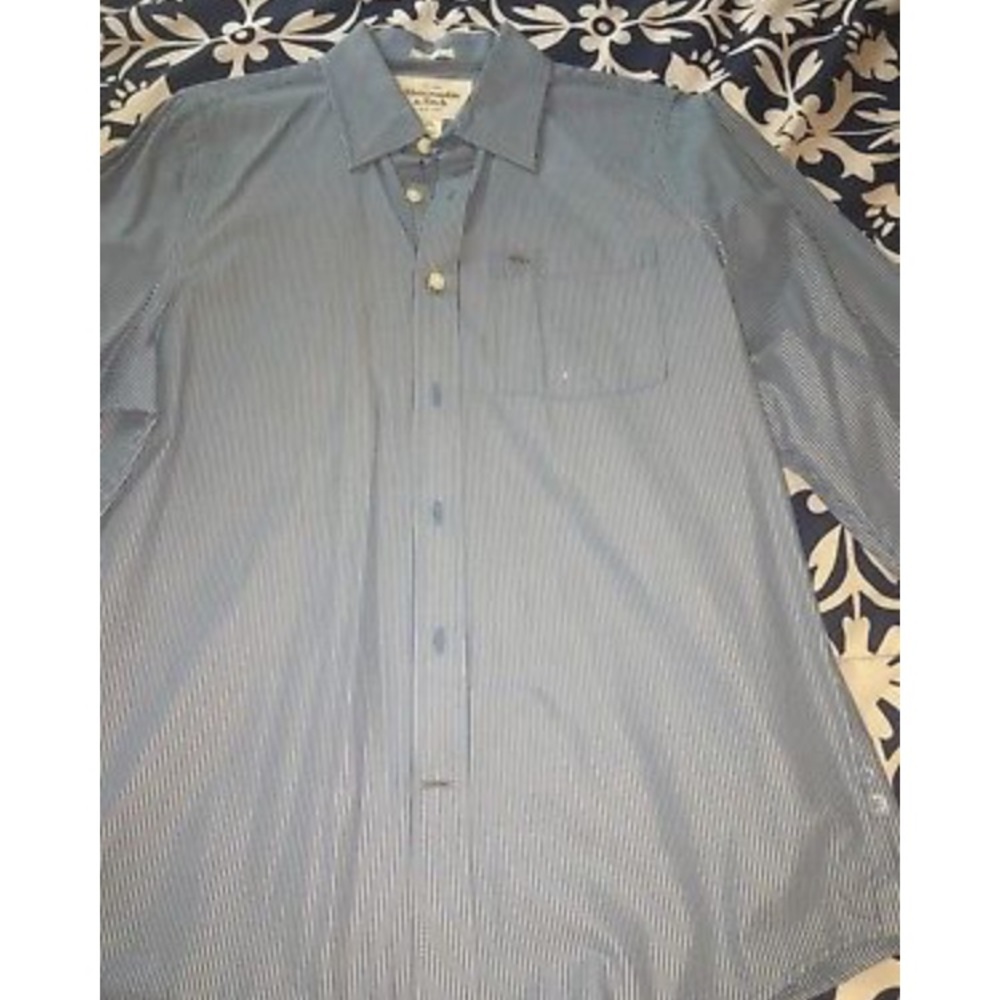 Men’s Abercrombie shirt